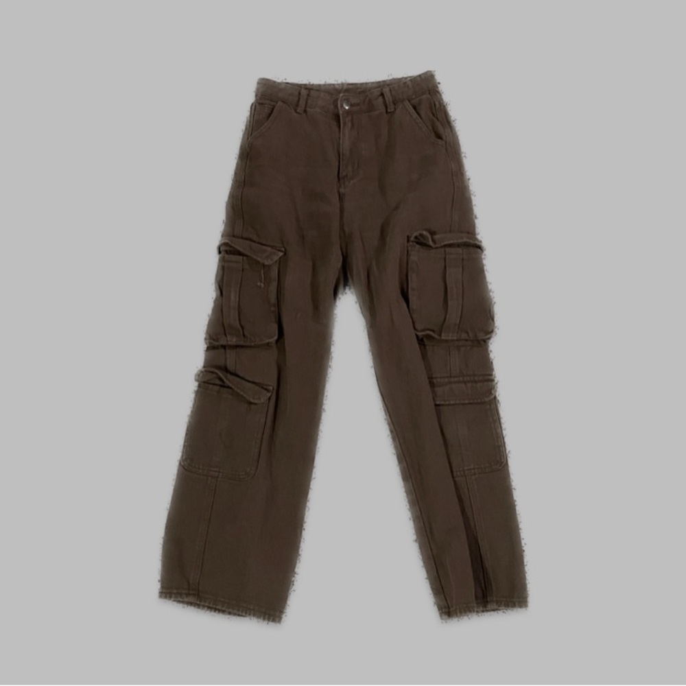 brown cargo pants size medium, US 6